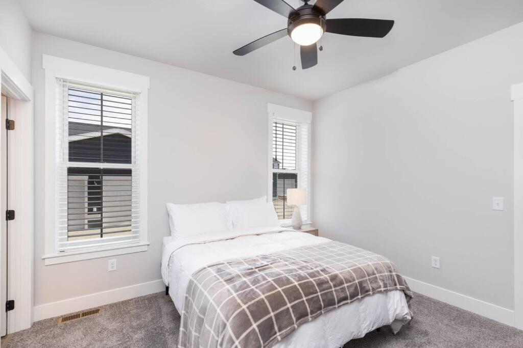 Charming 3-Bedroom In Vibrant New Neighborhood Billings Buitenkant foto