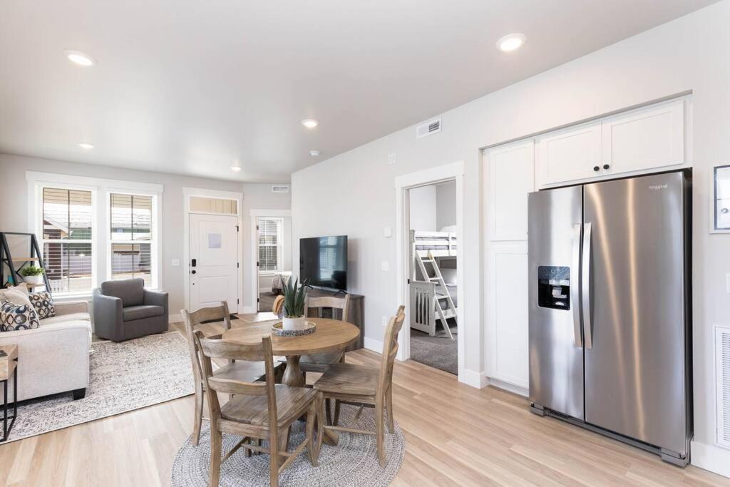 Charming 3-Bedroom In Vibrant New Neighborhood Billings Buitenkant foto